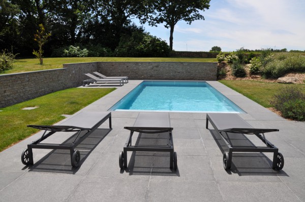 Abords de piscine, dallage