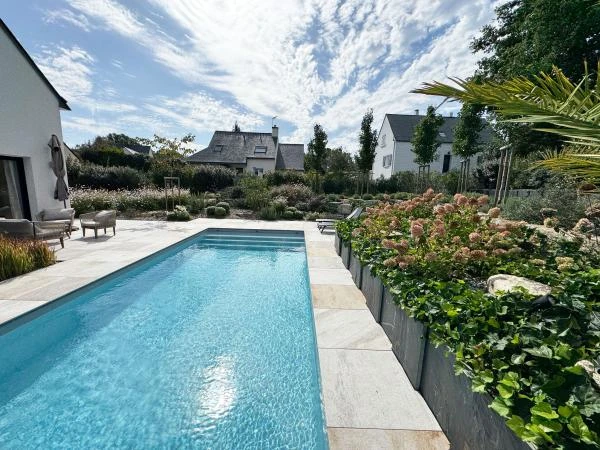 Abords de piscine, bois, dallage