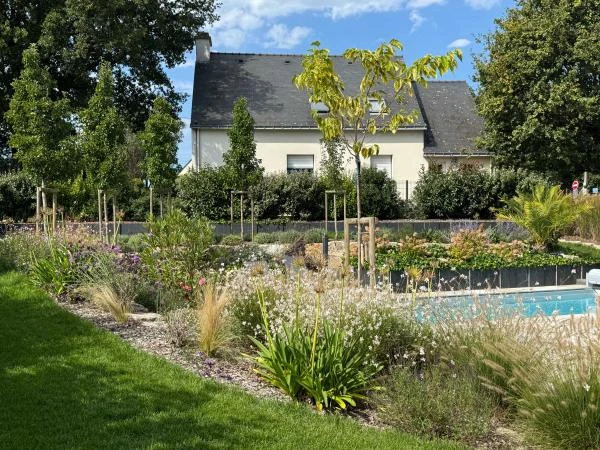 Abords de piscine, bois, dallage