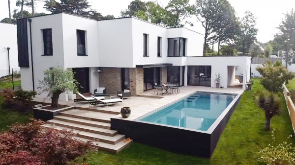 Abords de piscine - paysagiste Vannes