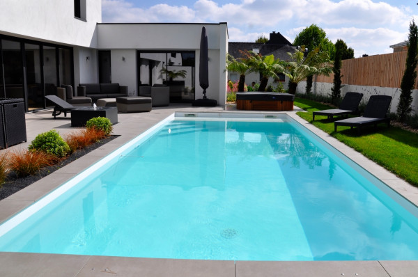 Terrasse dallage céramique sur plots - paysagiste Vannes