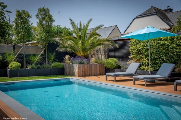 Abords piscine - paysagiste Vannes