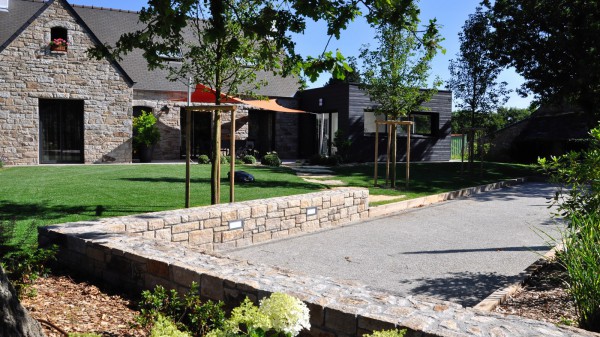 Muret en pierre naturelle granit