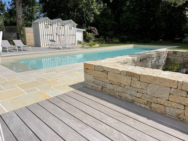 Terrasse bois, dallage, cabane
