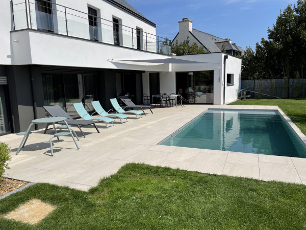 Abords de piscine : dallage, pas japonais