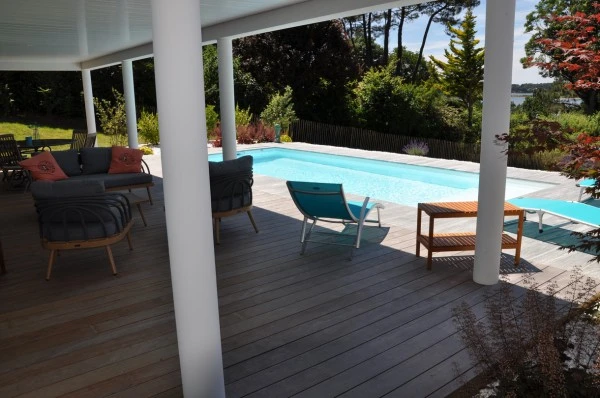 Abords de piscine - paysagiste Vannes