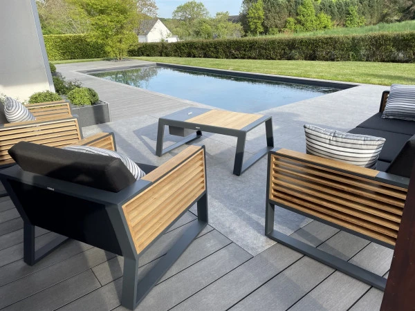 Dallage céramique XXL et terrasse bois