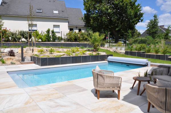 Terrasse en dallage céramique - paysagiste Vannes