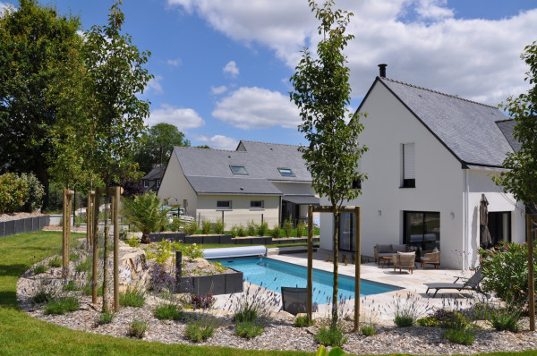 Abords de piscine - paysagiste Vannes