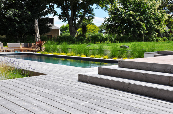 Abords de piscine - paysagiste Vannes