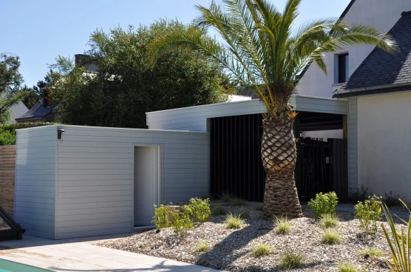 Abri de jardin et carport bois noir sur mesures - paysagiste Vannes