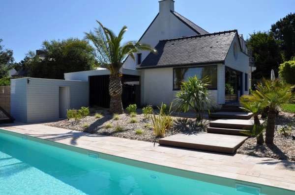 Abords de piscine - paysagiste Vannes