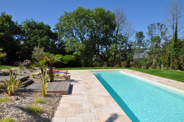 Abords de piscine - paysagiste Vannes