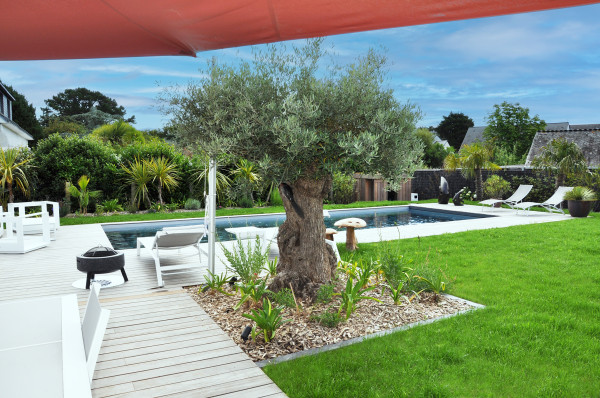 Abords de piscine - paysagiste Vannes