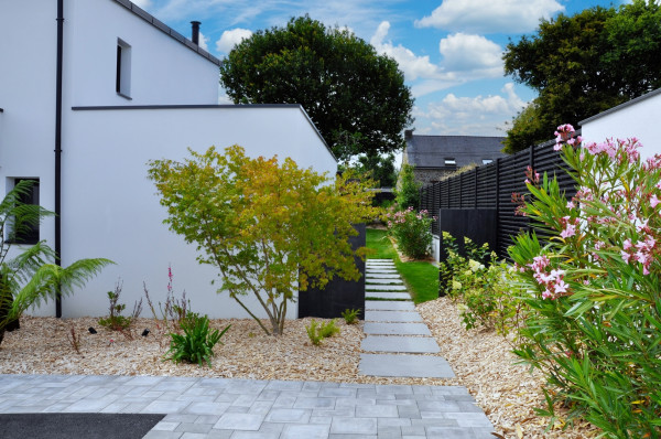Enrobé, pavage, pas japonais - paysagiste Vannes