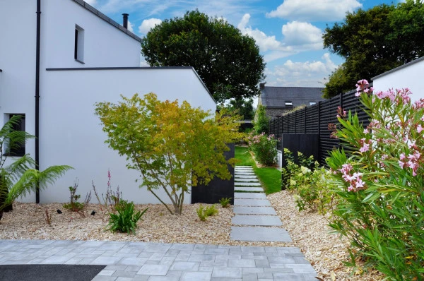 Enrobé, pavage, pas japonais - paysagiste Vannes