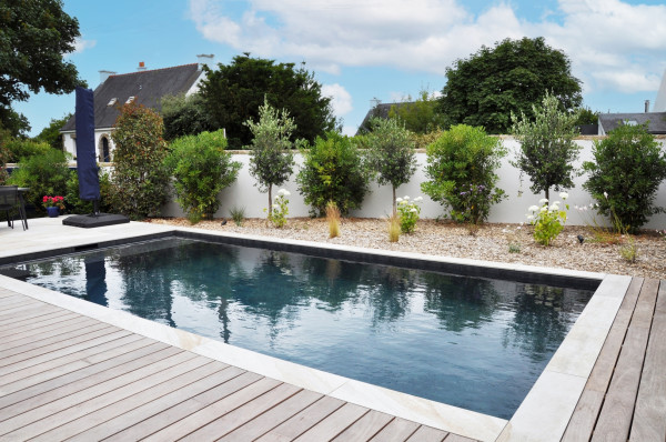 Abords de piscine - paysagiste Vannes
