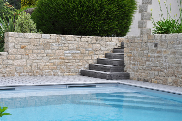 Abords de piscine - paysagiste Vannes