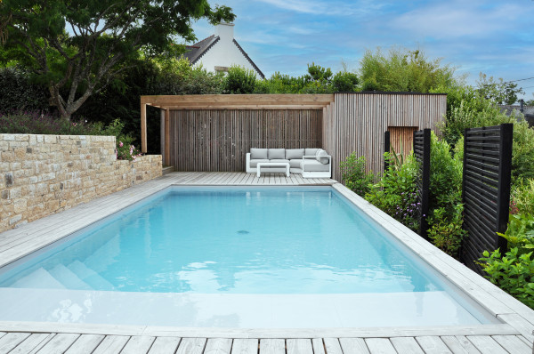 Abords de piscine - paysagiste Vannes