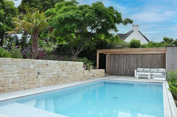 Abords de piscine - paysagiste Vannes