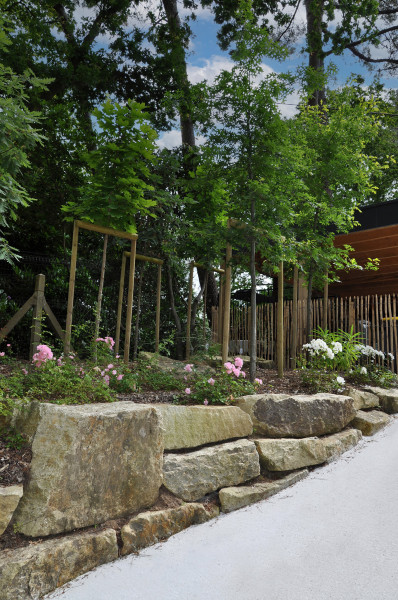 Enrochement en pierre naturelle granit - paysagiste Vannes