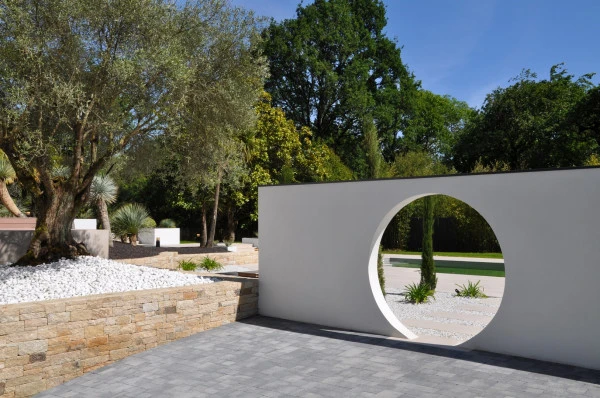 Mur rond sur mesure - paysagiste Vannes