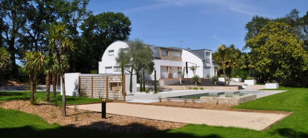 Mur rond sur mesure