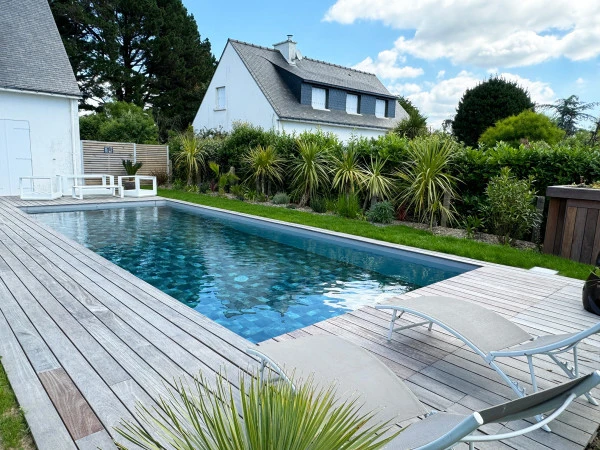 Abords de piscine - paysagiste Vannes