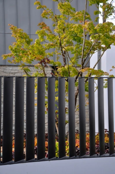 Clôture alu sur mesure - paysagiste Vannes